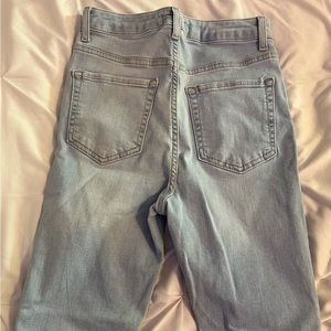 LIGHT JEANS
